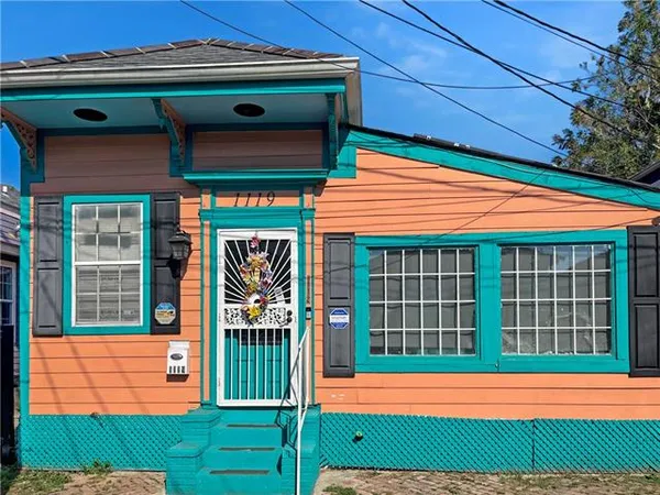 $2,750 | 1119 Marigny Street, New Orleans, LA 70117