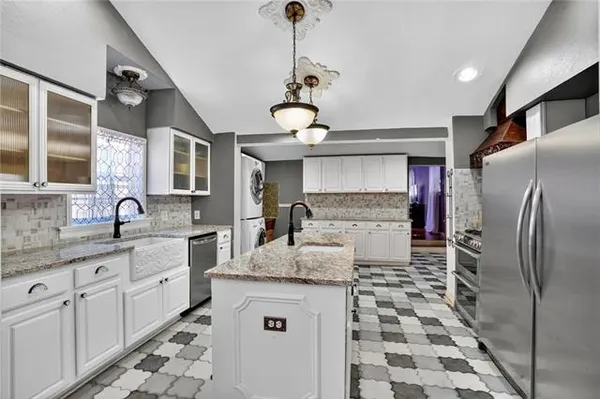 $2,750 | 1119 Marigny Street, New Orleans, LA 70117