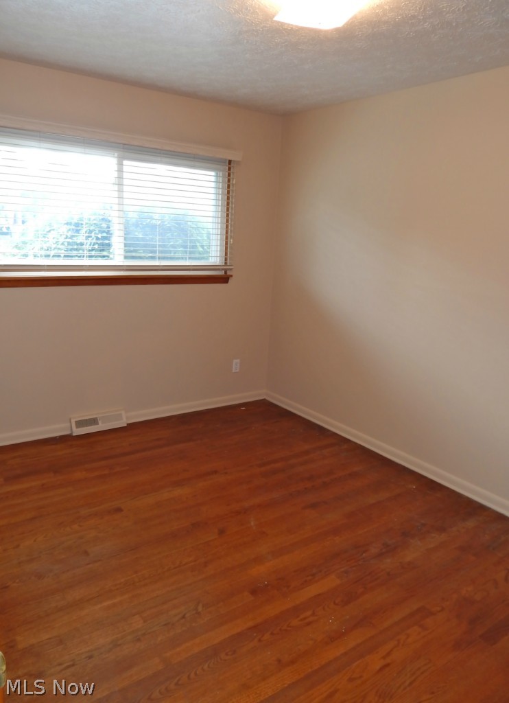 4193 Patton Road Cleveland, OH 44109 - Photo 8 of 15 Gallery Image 8