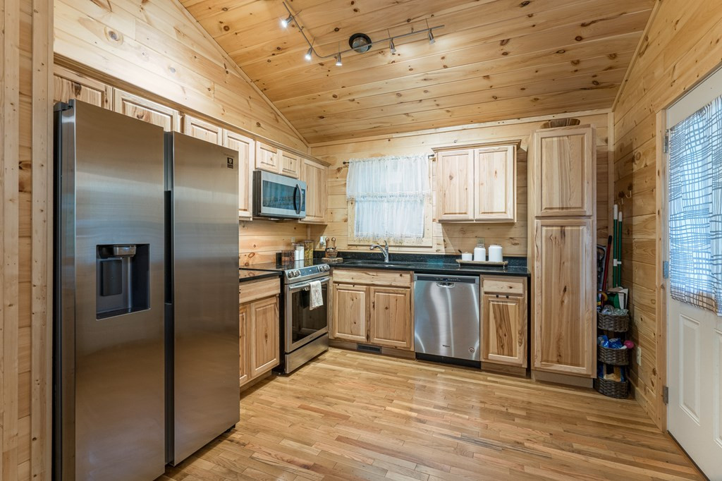 145 Quail Rdg Lane Murphy, NC 28906 - Photo 4 of 23