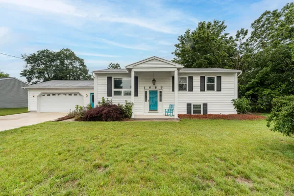 $325,000 | 1686 Sherwood Avenue, Dorr, MI 49323