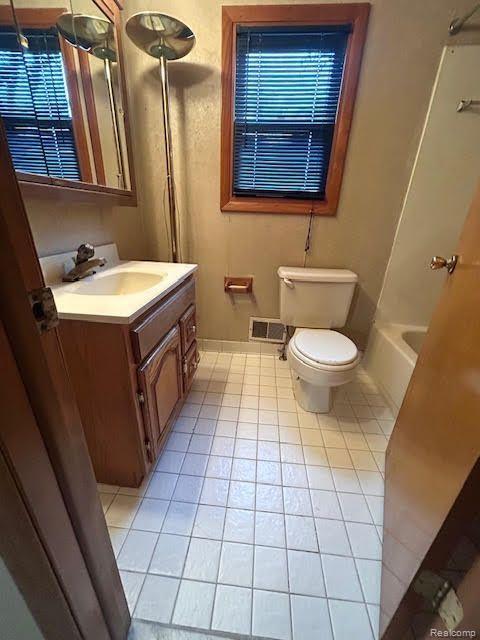 5045 Crooks Road, Unit 24 Royal Oak, MI 48073 - Photo 20 of 30