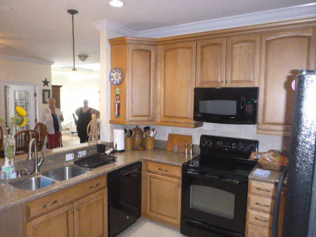 277 Hemingway Loop Foley, AL 36535 - Photo 14 of 27 Kitchen