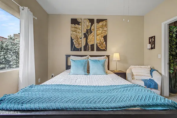 $295,000 | 3830 East Lakewood Parkway East, Unit 2117, Phoenix, AZ 85048