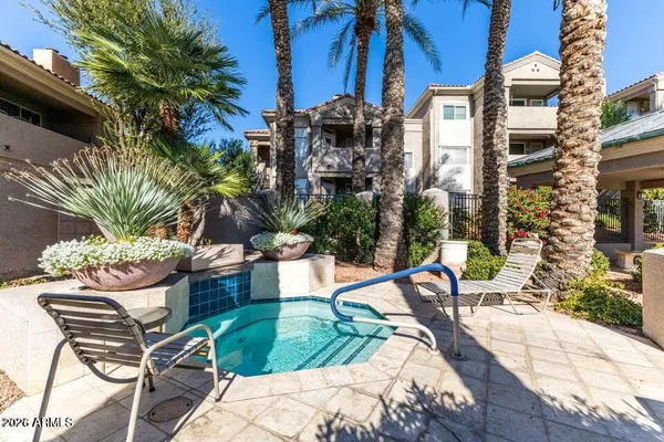 $295,000 | 3830 East Lakewood Parkway East, Unit 2117, Phoenix, AZ 85048