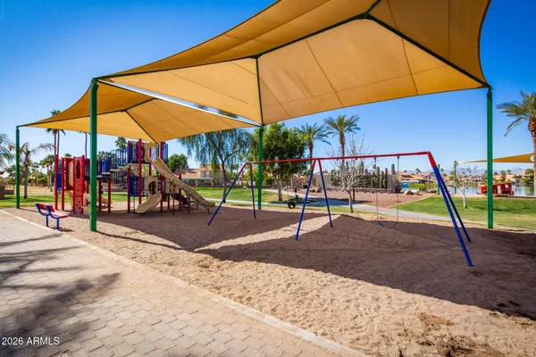 $295,000 | 3830 East Lakewood Parkway East, Unit 2117, Phoenix, AZ 85048