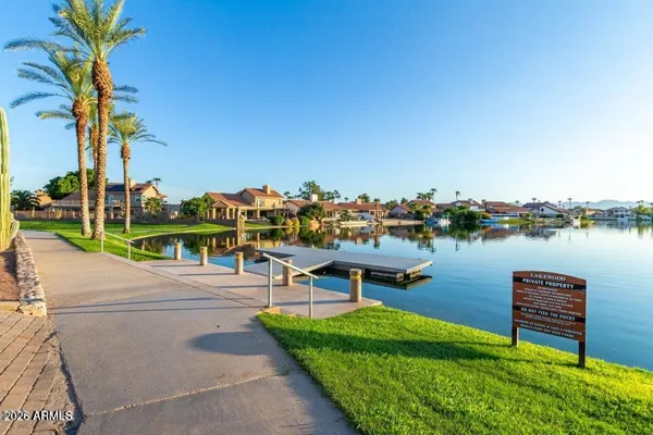$295,000 | 3830 East Lakewood Parkway East, Unit 2117, Phoenix, AZ 85048
