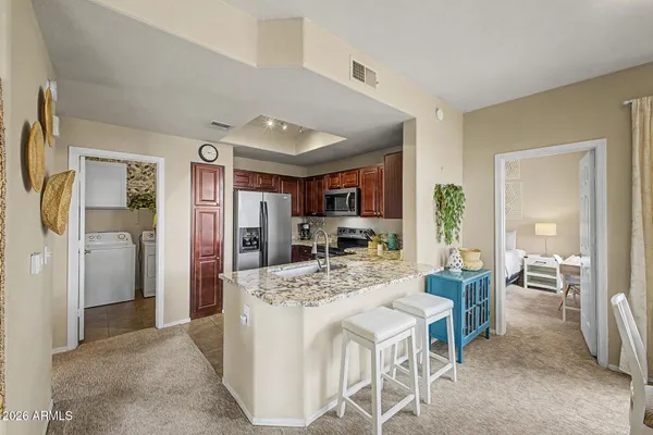 $295,000 | 3830 East Lakewood Parkway East, Unit 2117, Phoenix, AZ 85048
