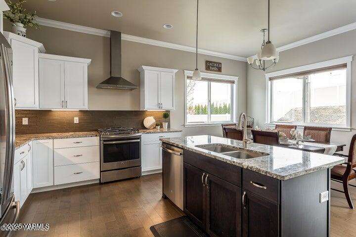 7310 Whitman Avenue Yakima, WA 98903 - Photo 10 of 31 .