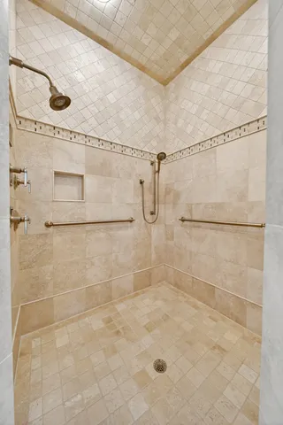 $3,300,000 | 214 Bluegrass Drive, Hendersonville, TN 37075