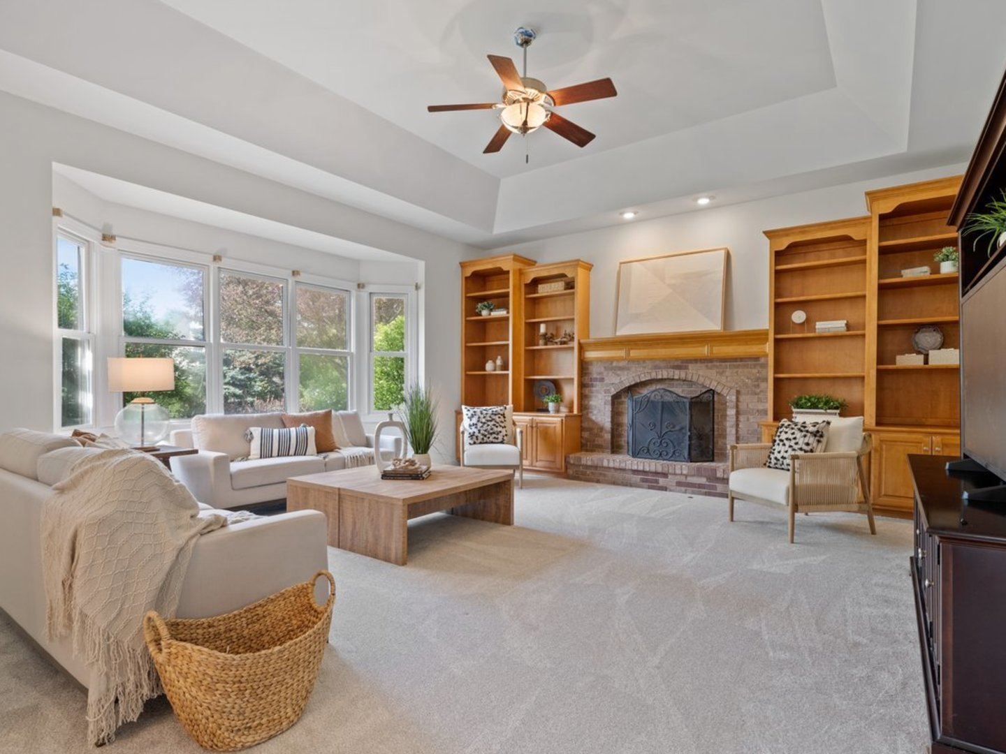 3035 Rollingridge Road Naperville, IL 60564 - Photo 4 of 28 a living room with furniture and a fireplace