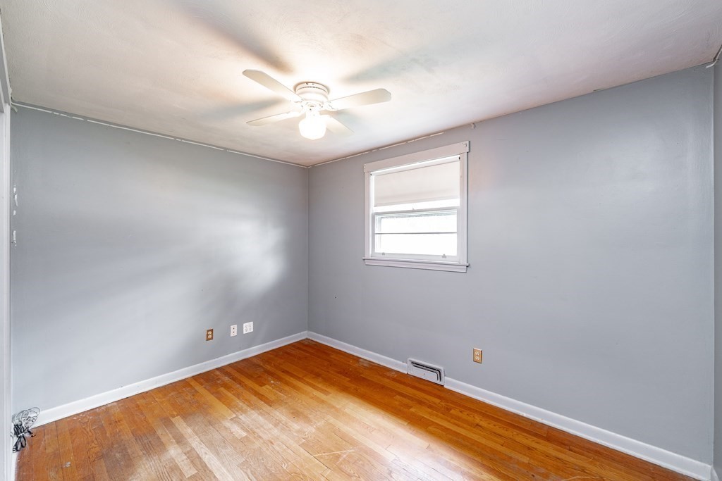 117 Louis Road Springfield, MA 01118 - Photo 15 of 30 Gallery Image 15