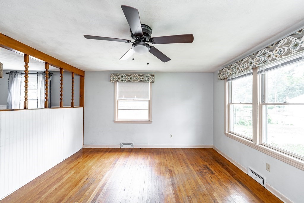 117 Louis Road Springfield, MA 01118 - Photo 8 of 30 Gallery Image 8