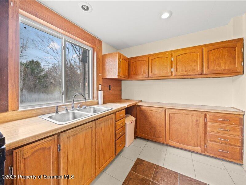 9892 Forest Lake Road Montrose, PA 18801 - Photo 11 of 35 Apt kitchen