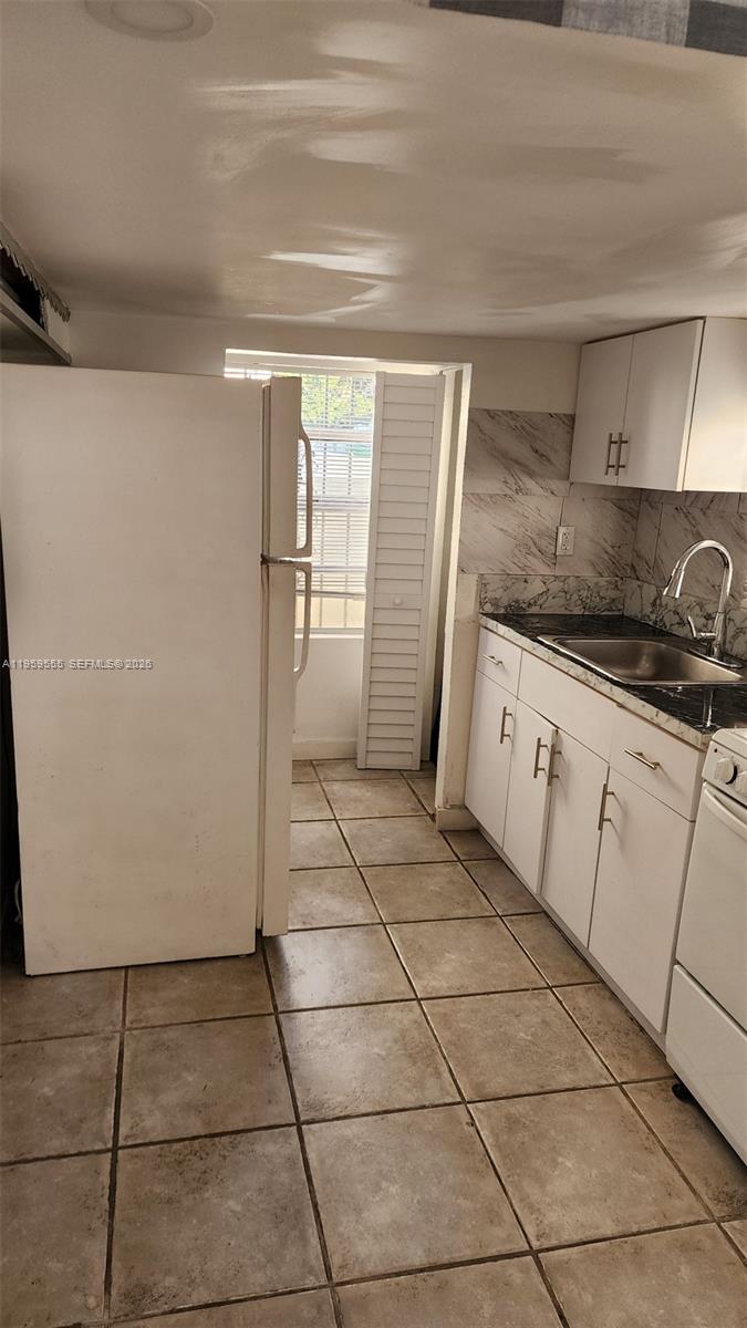 2272 Southwest 8th Street, Unit 5 Miami, FL 33135 - Photo 12 of 15