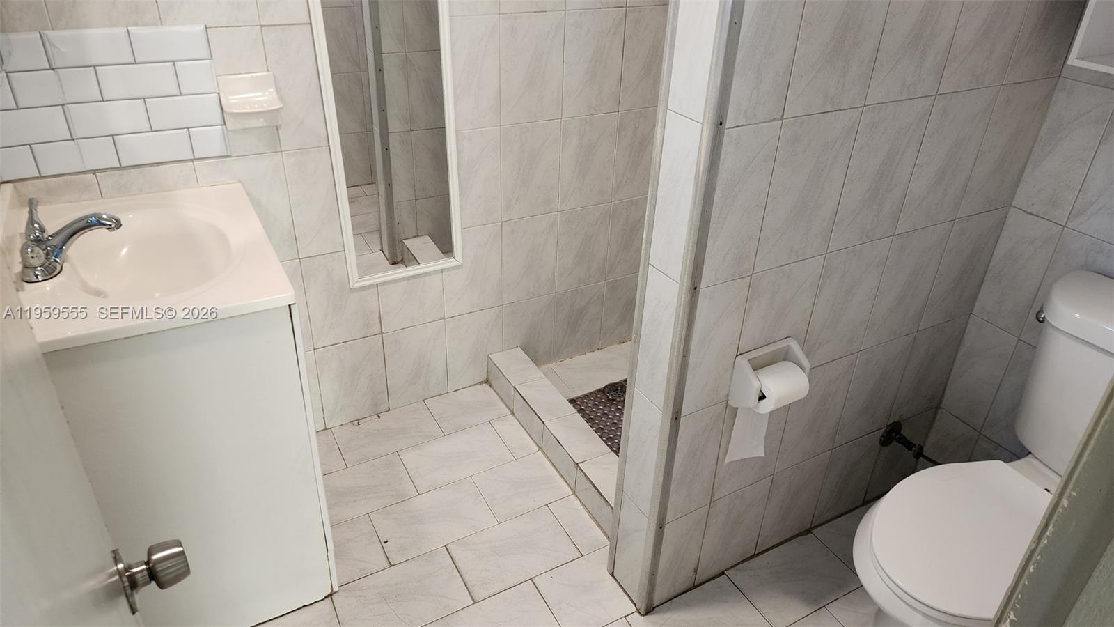 2272 Southwest 8th Street, Unit 5 Miami, FL 33135 - Photo 9 of 15