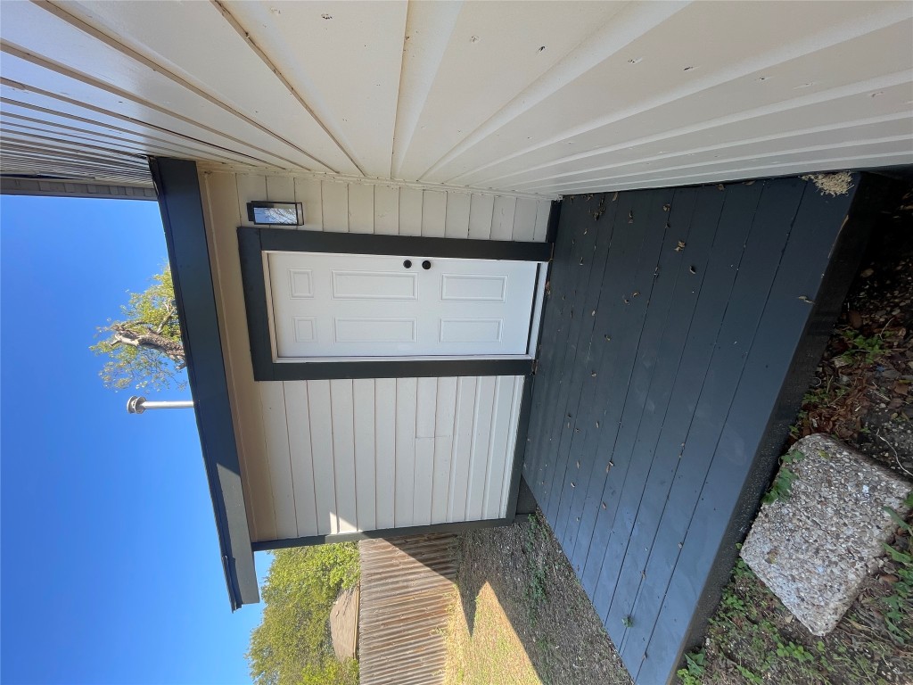 7406 Bethune Avenue Austin, TX 78752 - Photo 35 of 38 a view of balcony