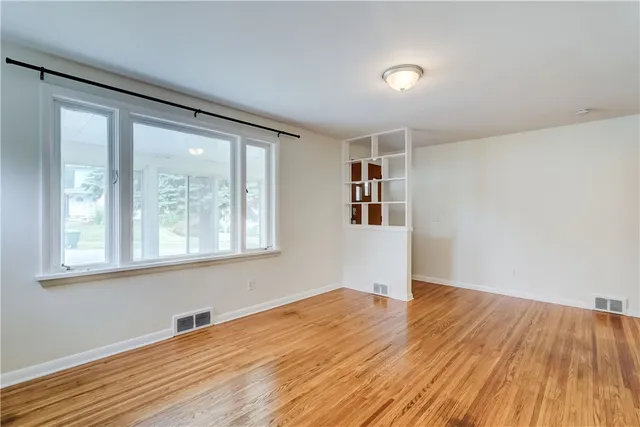 $1,995 | 159 Harwick Road, Irondequoit, NY 14609