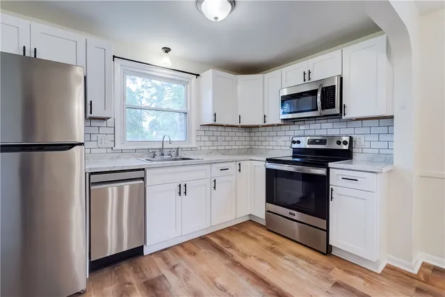 $1,995 | 159 Harwick Road, Irondequoit, NY 14609