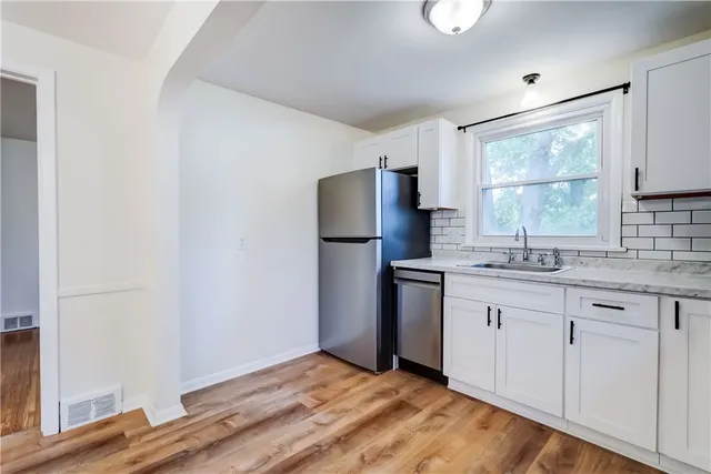 $1,995 | 159 Harwick Road, Irondequoit, NY 14609