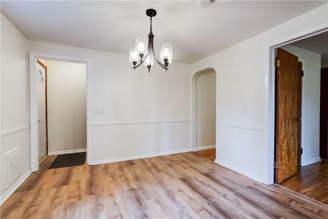 $1,995 | 159 Harwick Road, Irondequoit, NY 14609