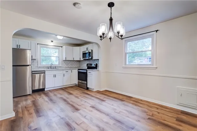 $1,995 | 159 Harwick Road, Irondequoit, NY 14609