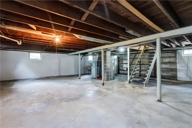 $1,995 | 159 Harwick Road, Irondequoit, NY 14609