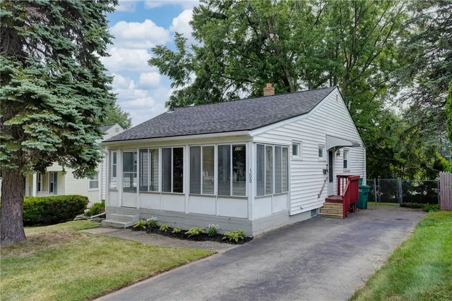 $1,995 | 159 Harwick Road, Irondequoit, NY 14609