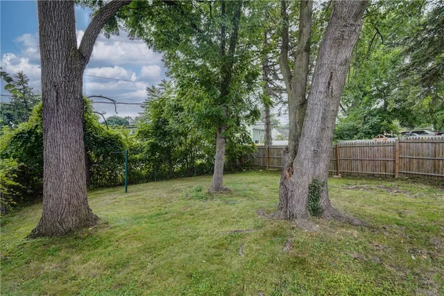 $1,995 | 159 Harwick Road, Irondequoit, NY 14609