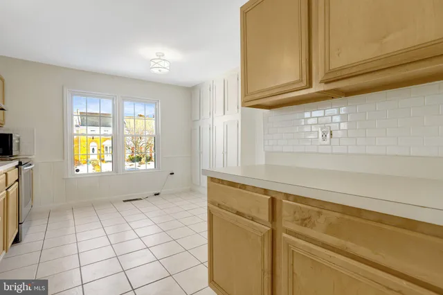 $3,500 | 8070 Powderbrook Lane, Springfield, VA 22153