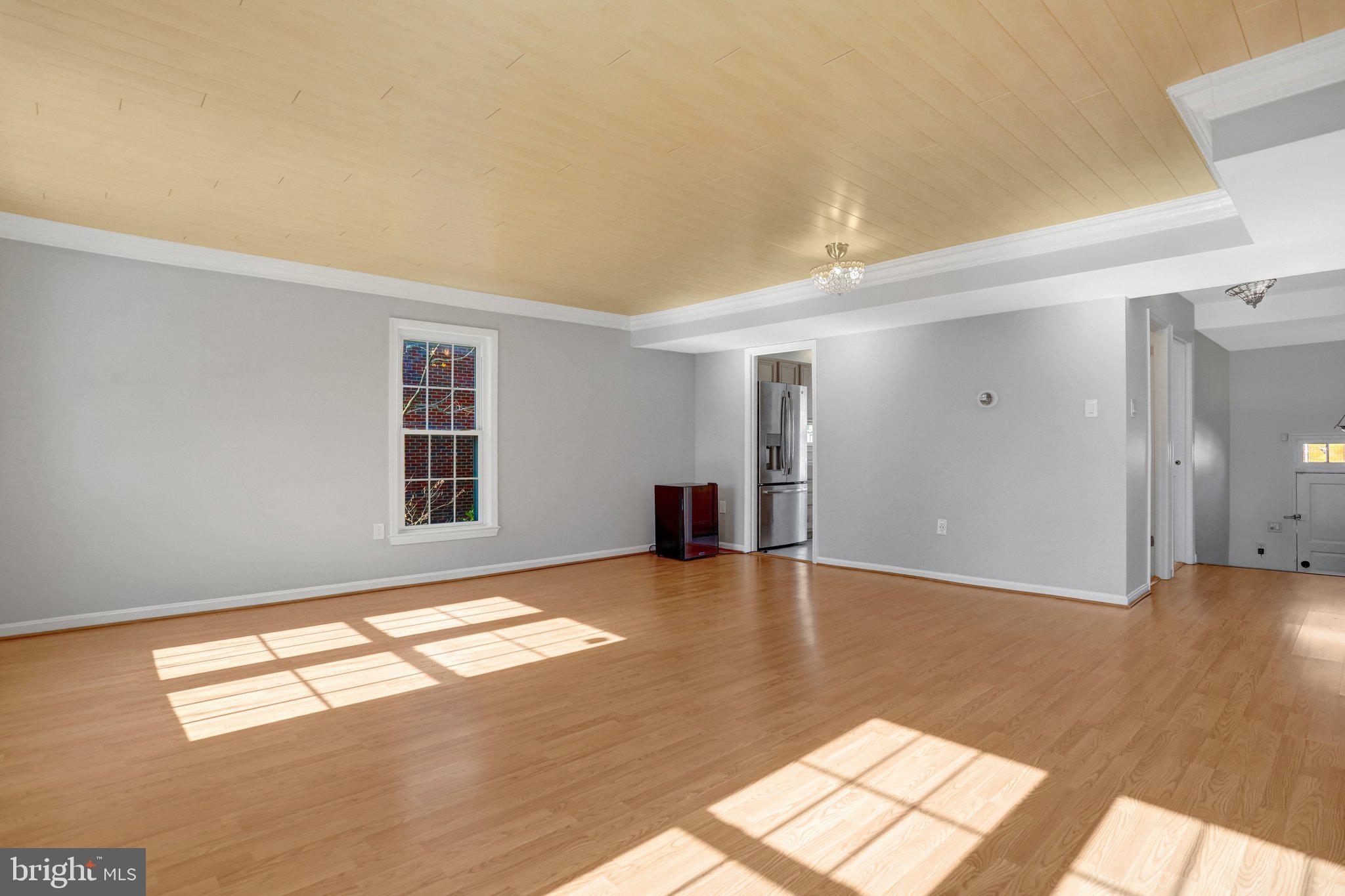 8070 Powderbrook Lane Springfield, VA 22153 - Photo 13 of 59