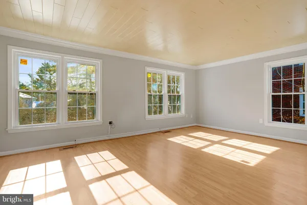 $3,500 | 8070 Powderbrook Lane, Springfield, VA 22153