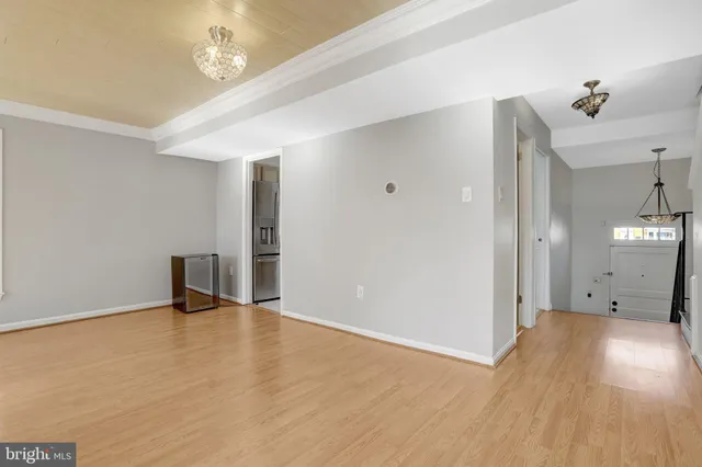 $3,500 | 8070 Powderbrook Lane, Springfield, VA 22153