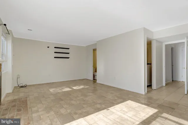 $3,500 | 8070 Powderbrook Lane, Springfield, VA 22153