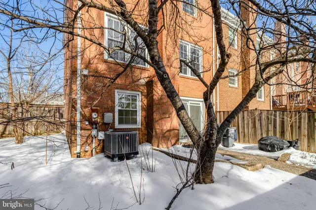 $3,500 | 8070 Powderbrook Lane, Springfield, VA 22153