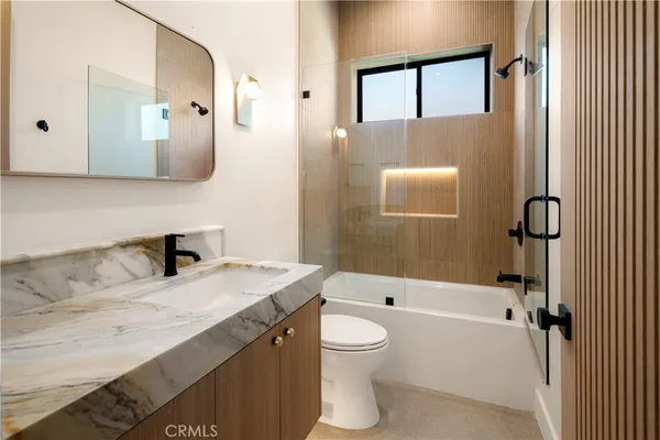 $6,450 | 6212 Acadia Avenue, Unit A, Agoura Hills, CA 91301