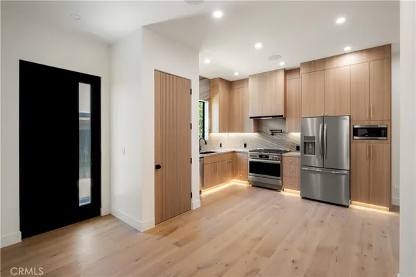 $6,450 | 6212 Acadia Avenue, Unit A, Agoura Hills, CA 91301