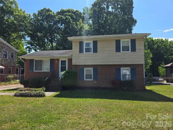 $295,000 | 1524 Pondella Drive, Charlotte, NC 28213
