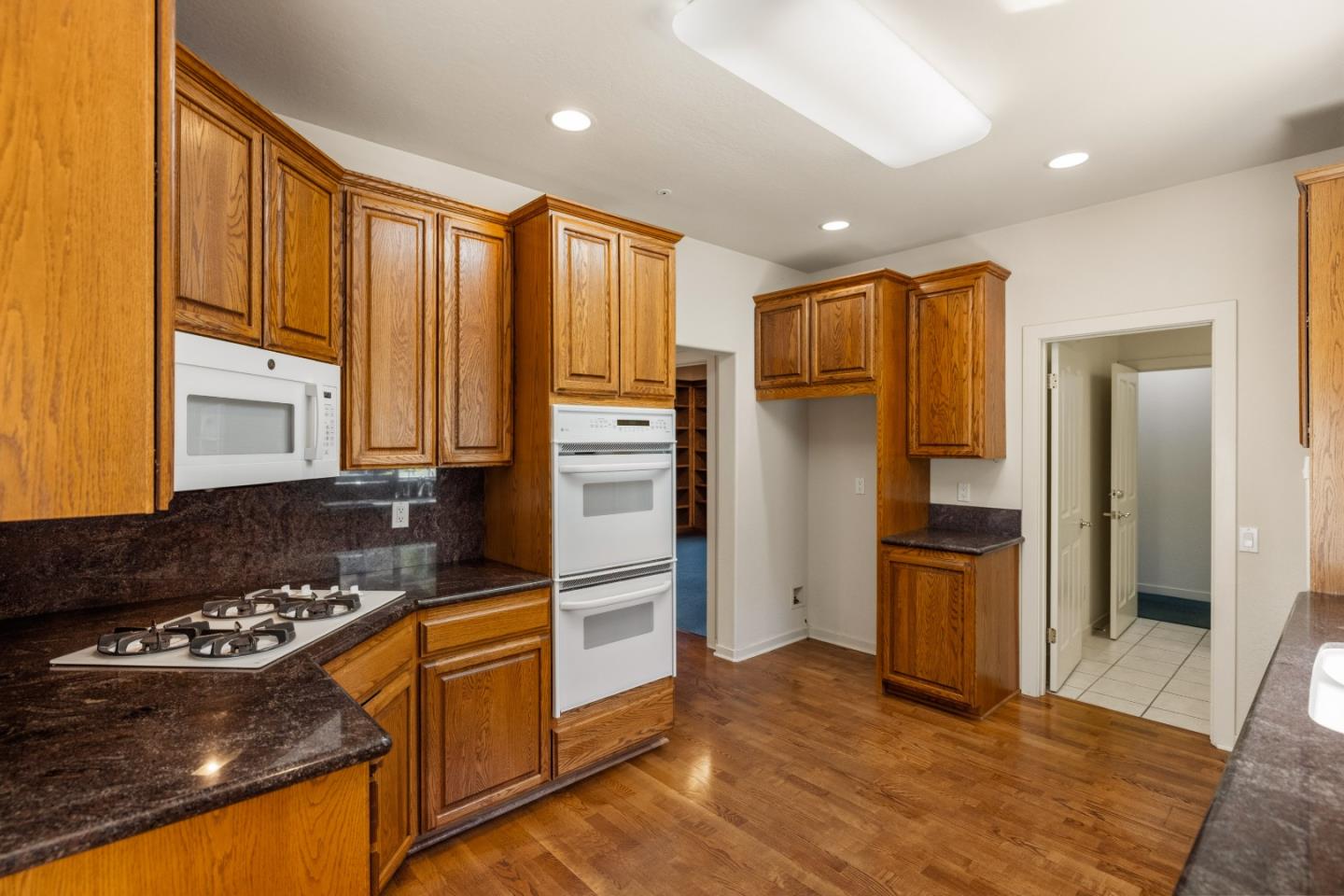 28951 Falcon Ridge Road Salinas, CA 93908 - Photo 20 of 103 Gallery Image 20