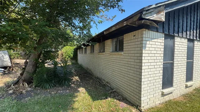$115,000 | 4717 17th Street, Bacliff, TX 77518