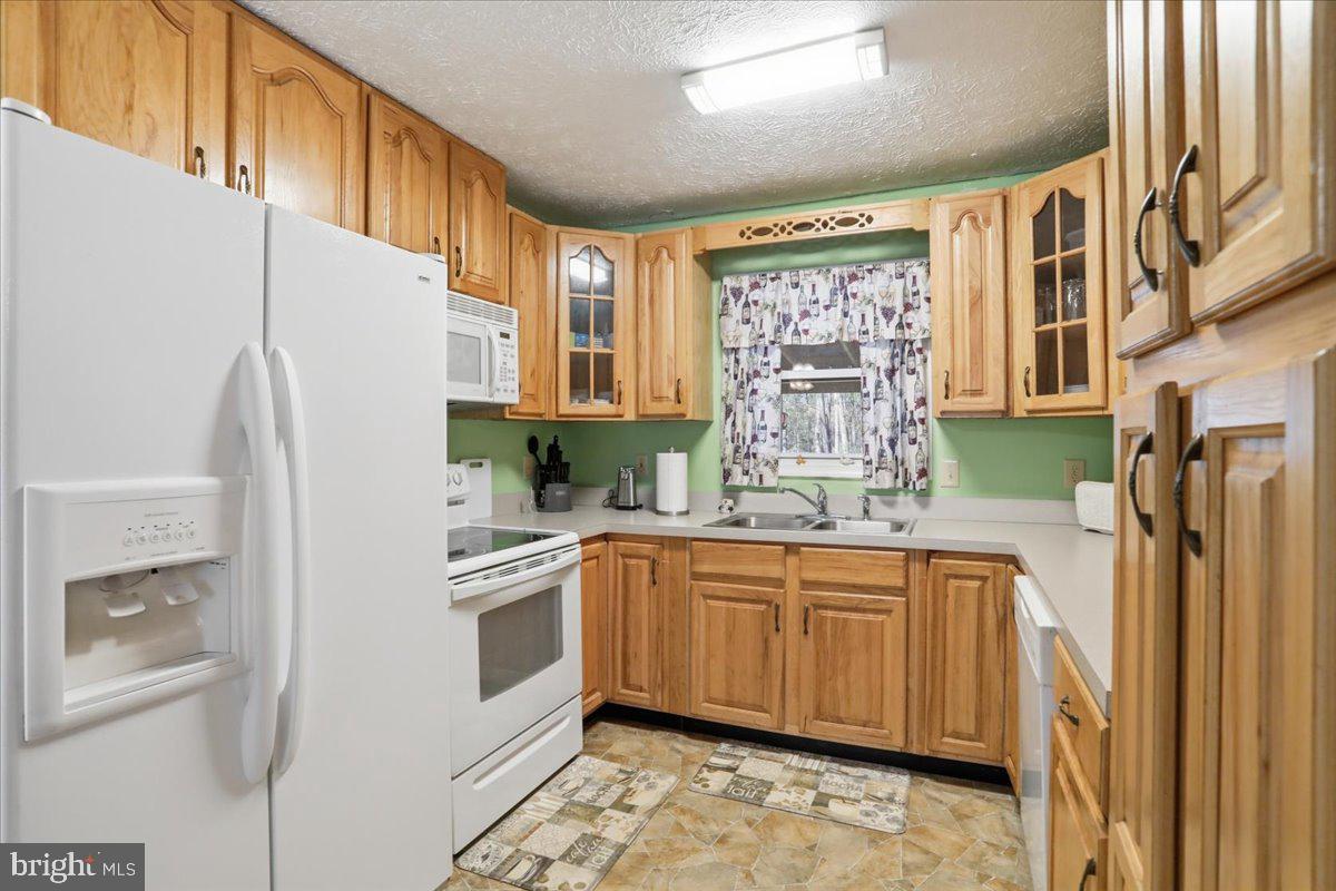 25 Fox Craft Court Springfield, WV 26763 - Photo 10 of 45