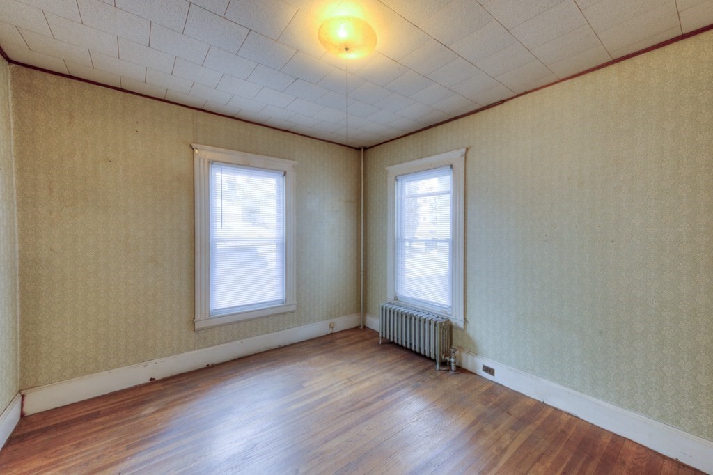 65 Paine Street Worcester, MA 01605 - Photo 8 of 36