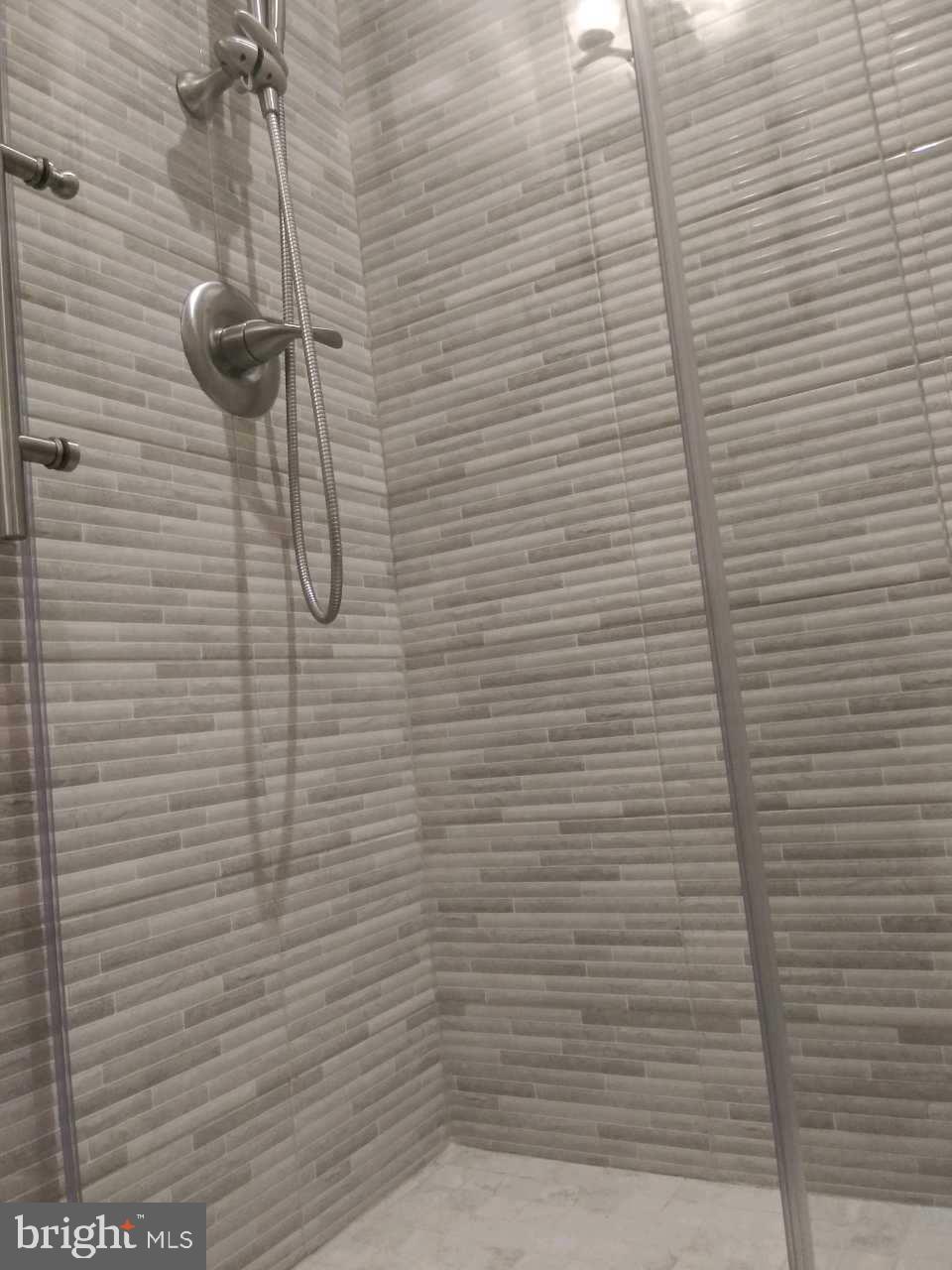 3589 Primrose Road Philadelphia, PA 19114 - Photo 6 of 18 Gallery Image 6