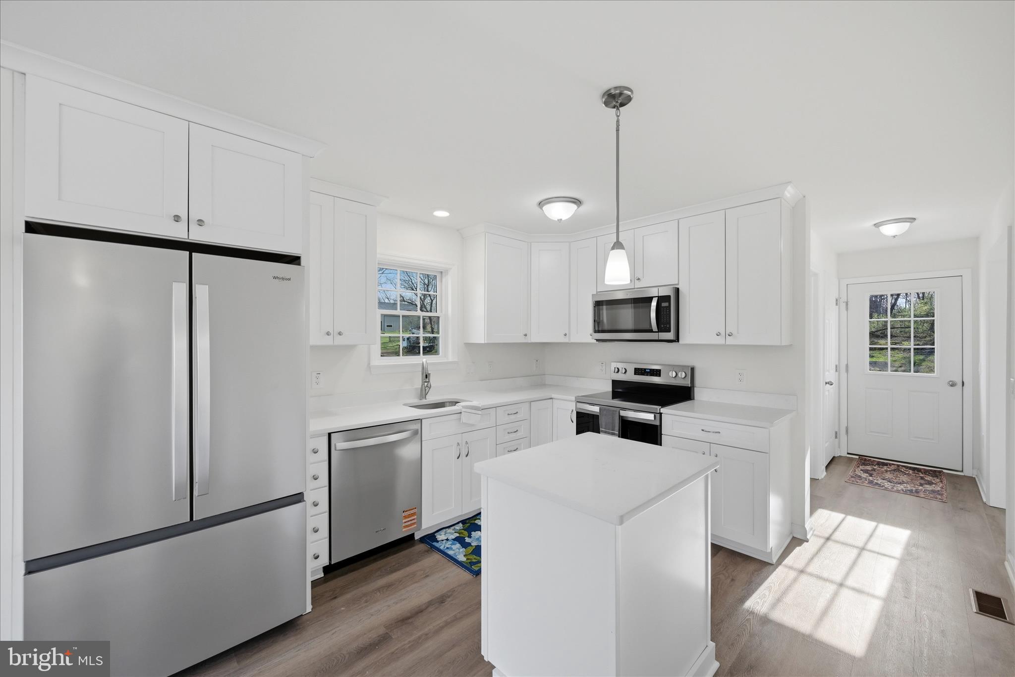 436 Summerville Road Boyce, VA 22620 - Photo 51 of 71 The Drawers are Dovetailed and Quality.