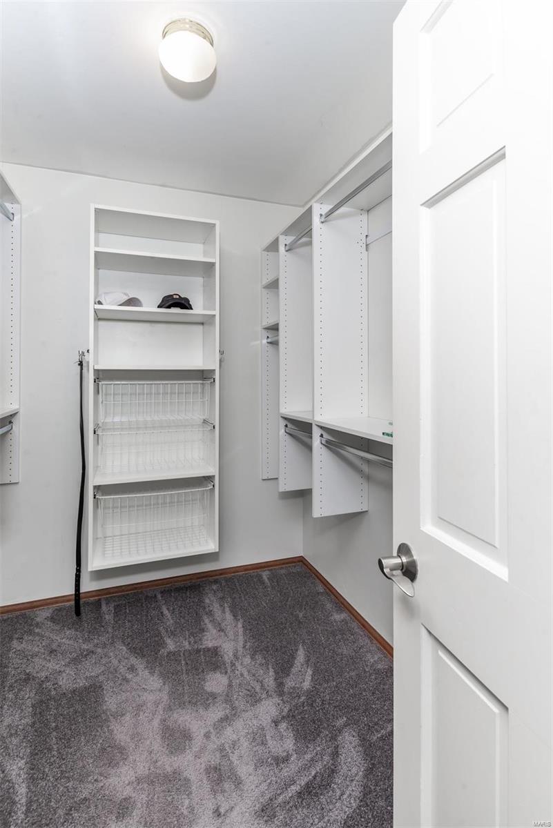 720 Cedar Bluff Court Ballwin, MO 63021 - Photo 25 of 54