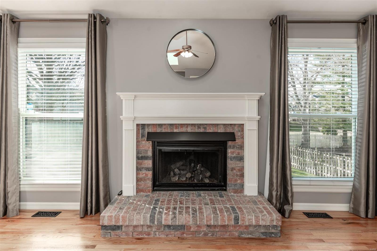 720 Cedar Bluff Court Ballwin, MO 63021 - Photo 10 of 54