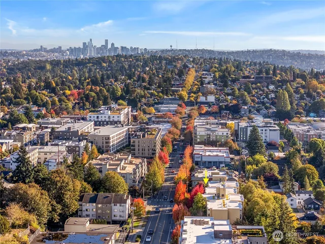 $425,000 | 8745 Greenwood Avenue North, Unit 311, Seattle, WA 98103