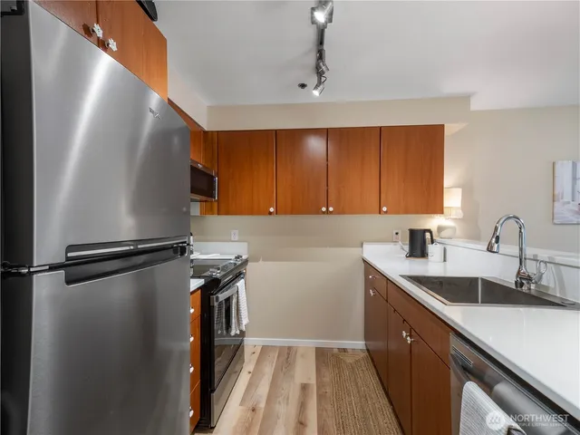 $425,000 | 8745 Greenwood Avenue North, Unit 311, Seattle, WA 98103