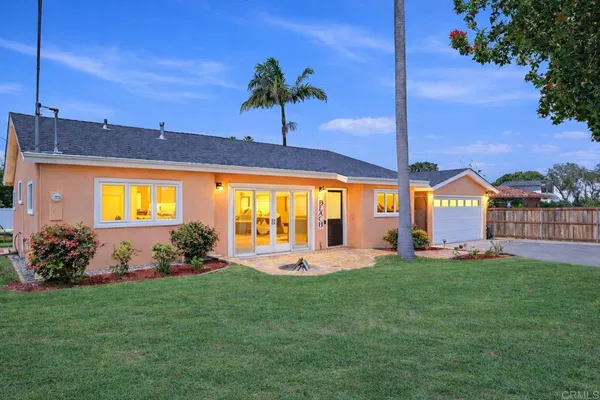 $2,625,000 | 637 North Rios Avenue, Solana Beach, CA 92075