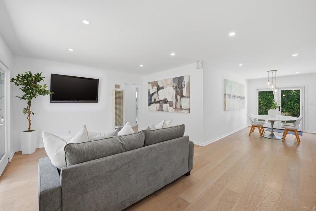 637 North Rios Avenue Solana Beach, CA 92075 - Photo 20 of 32